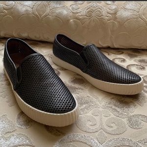 Raye Flat  Slip-On Sneaker Black/off white , 8.5